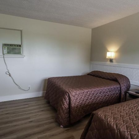 Atlantic Motel Berrys Mills Екстер'єр фото