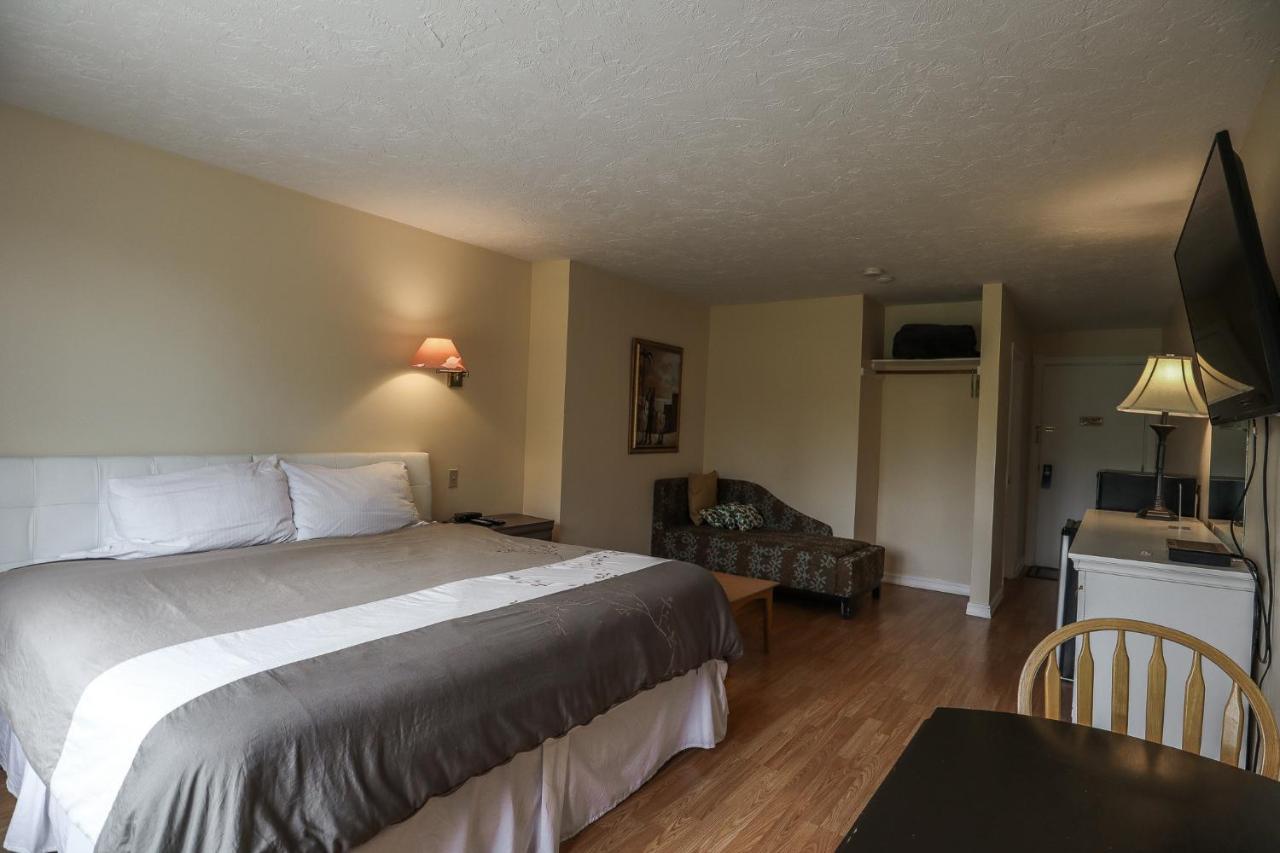 Atlantic Motel Berrys Mills Екстер'єр фото