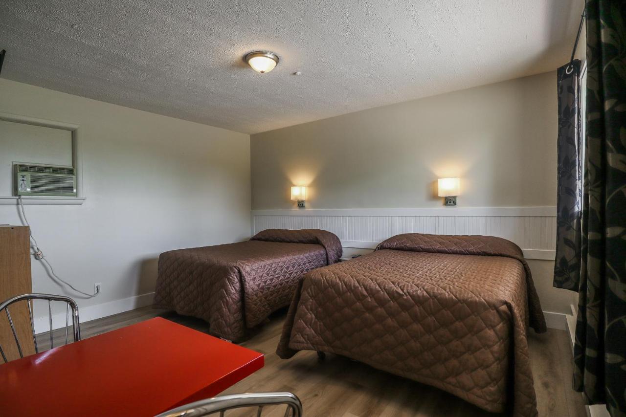 Atlantic Motel Berrys Mills Екстер'єр фото