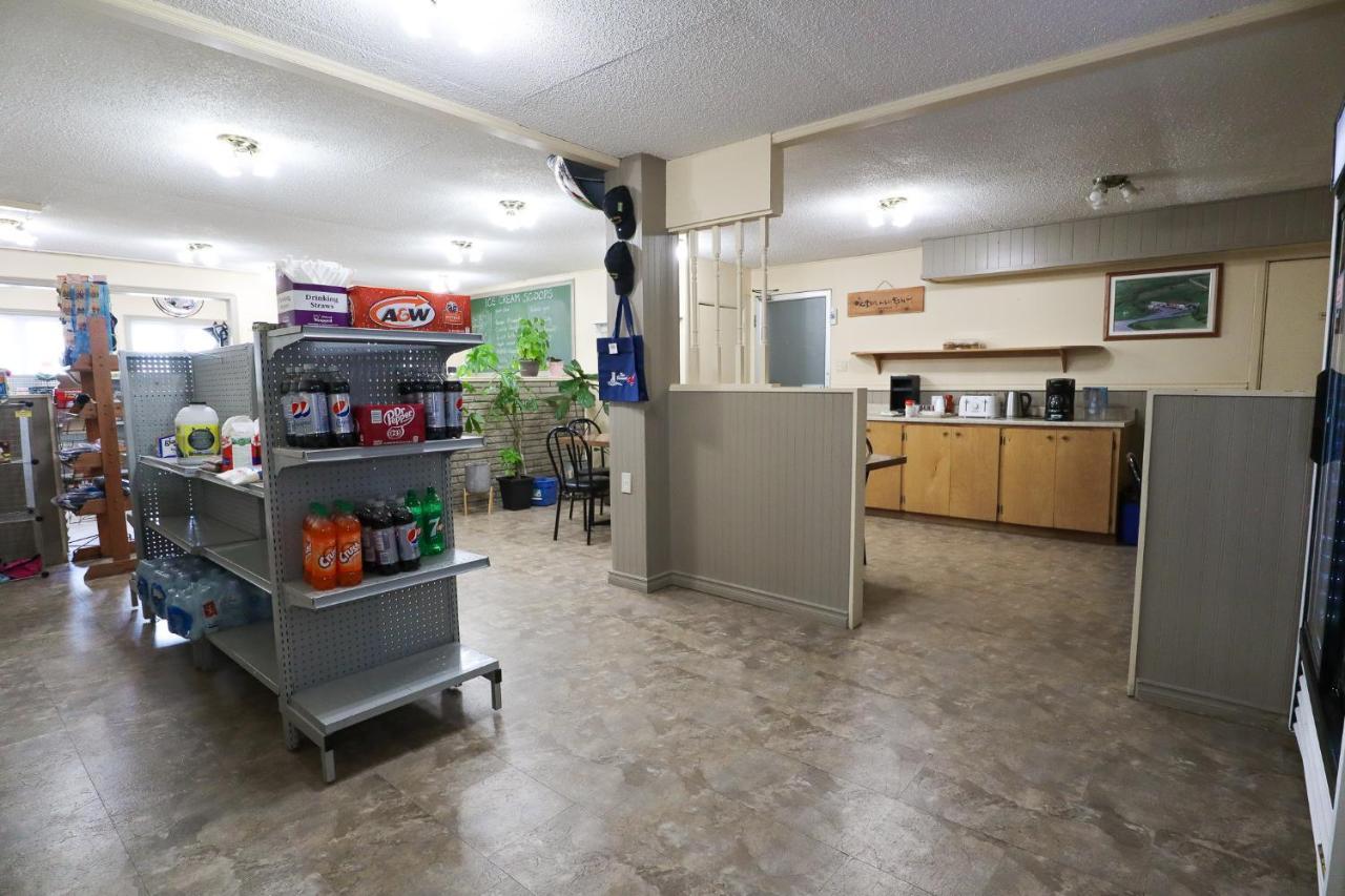 Atlantic Motel Berrys Mills Екстер'єр фото