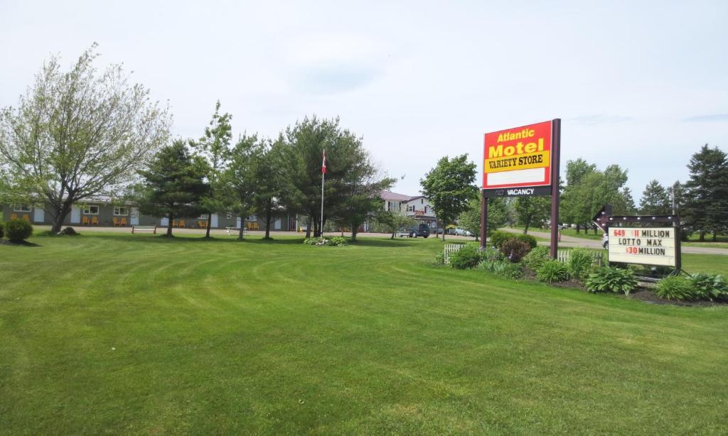 Atlantic Motel Berrys Mills Екстер'єр фото